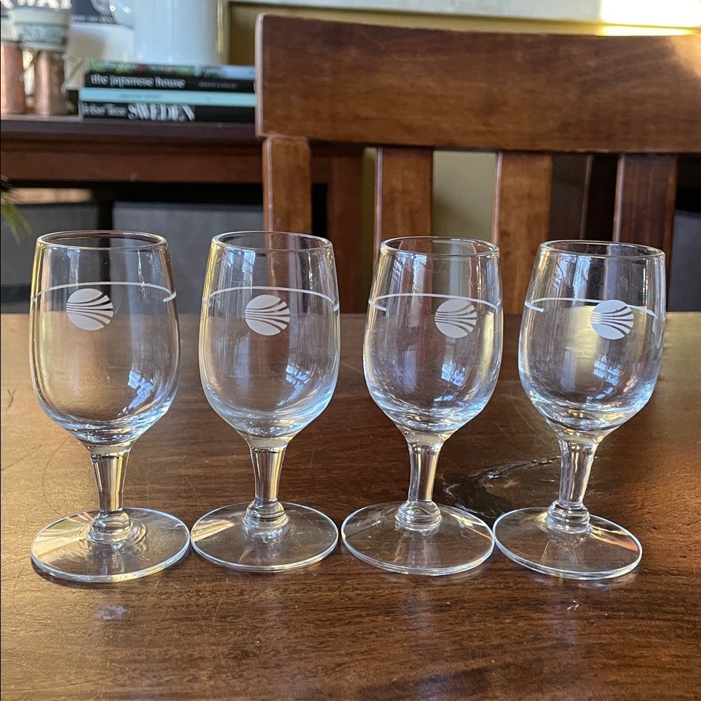 4 Continental Airlines Vintage Petite Cordial Wine Glasses w/ Frosted Logo